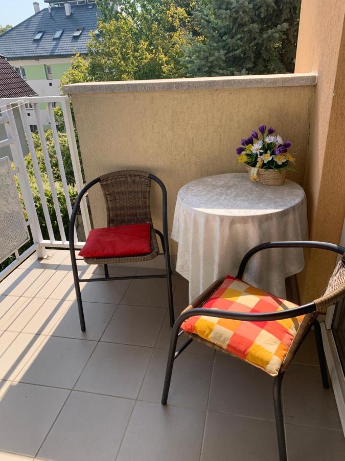 Konig Apartman Iii. Heviz Bagian luar foto
